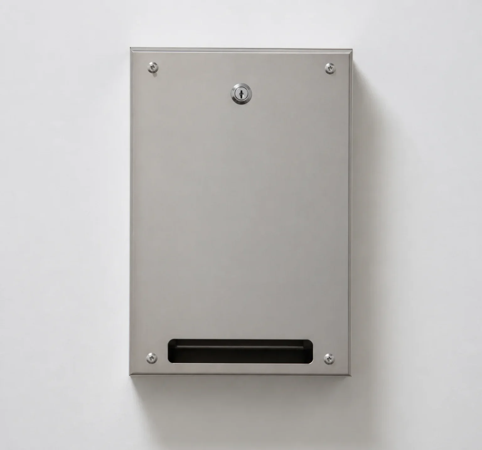 Närbild av en väggmonterad kondomautomat med synliga infästningar